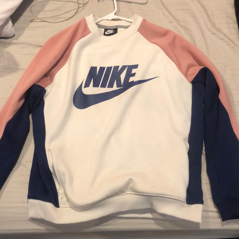 nike sweater